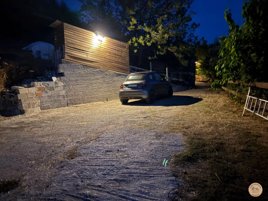 Private parking area, Casa Valencia